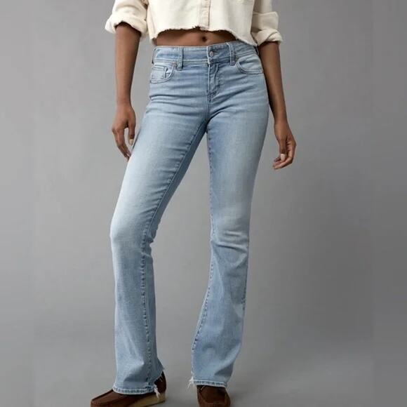 American Eagle High Rise Kick Boot Cut Jeans Light Wash Blue 16 Tall Long - Picture 1 of 13